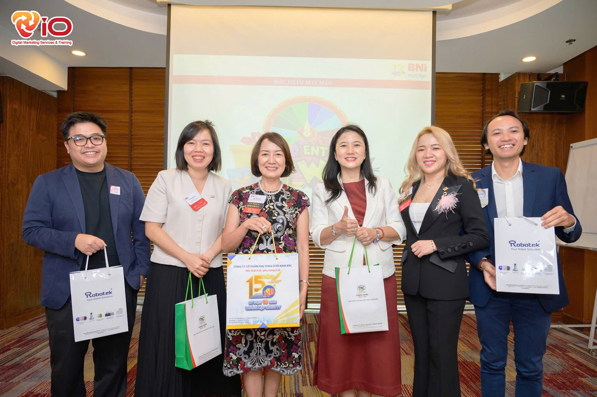 Tổng kết sự kiện: Đột phá doanh thu với Marketing số 8