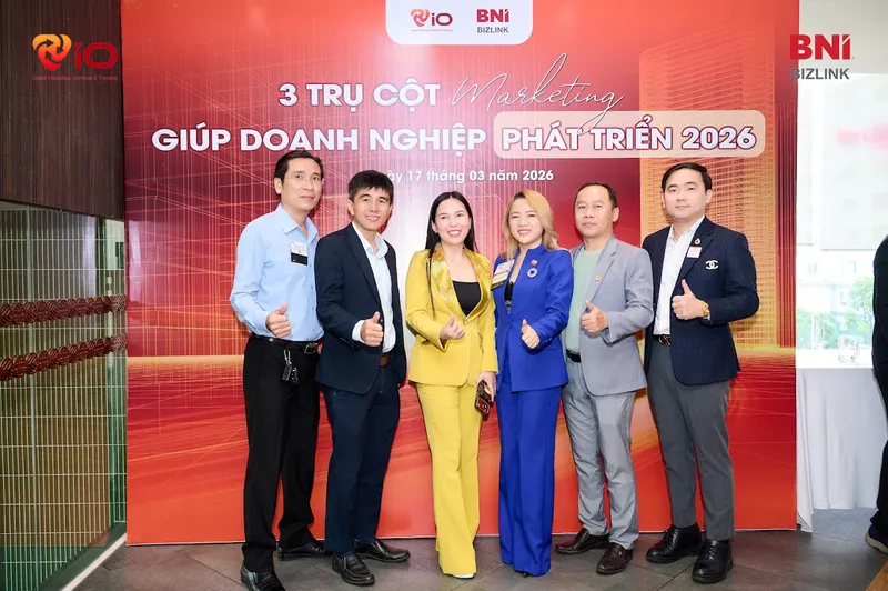 Doanh nhân kết nối kinh doanh tại sự kiện BNI Bizlink