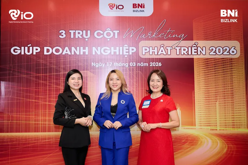 Doanh nhân kết nối kinh doanh tại sự kiện BNI Bizlink