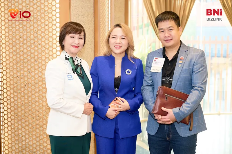 Doanh nhân kết nối kinh doanh tại sự kiện BNI Bizlink